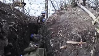Ukraine Russia War | Ukrainian Soldiers Pinned Down by Russian Tank | RCF