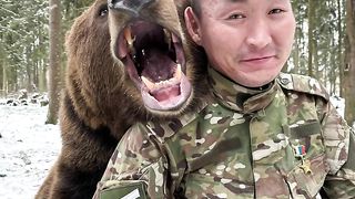 Ukraine Russia War | Tank Alyosha Crew's Unique Bond | Alexey Neustroev and His Pet Bear | RCF