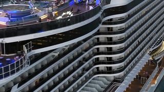 MSC SEASCAPE A GiANT Cruises