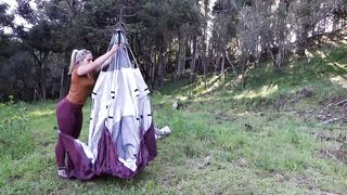 CAMPING GIRL - Cooking a delicious recipe in the middle of nature