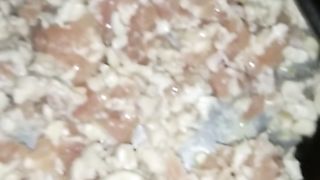 Ayam isi martabak telur