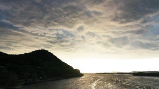 "Exploring Enchanting Islands: A Visual Journey"