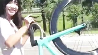 Tutorial naik sepeda tanpa angkat kaki