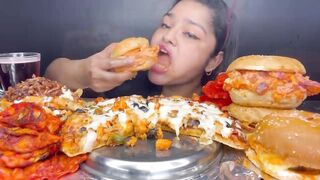 Maddy eats Asmr food