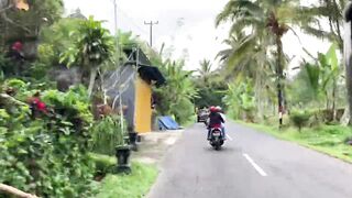 Bahaya Berenang di Nungnung waterfall