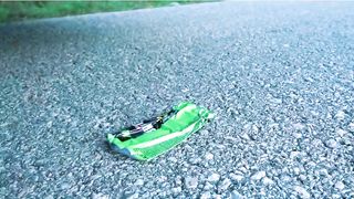 Crushing crunchy and soft things by car! EXPERIMENTAL CAR vs WATER BALLOONS
