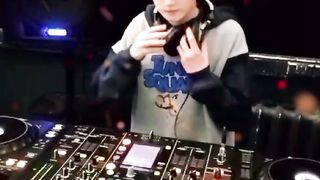 dj max huskypes