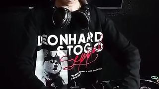 The World is Mine (promodj.com)