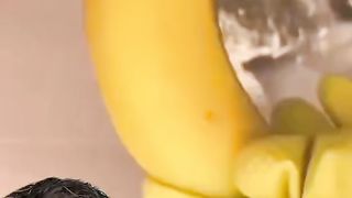 Testing this ridiculous banana lifehack