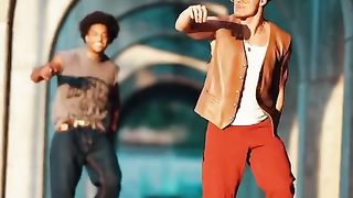 klouni dANCE
