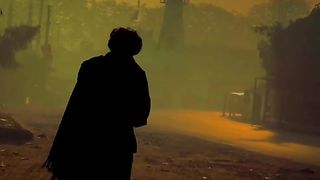Tanhai    !         تنہائی کی گہرائیوں کو گلے لگانا
