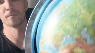 Пишу музыку рандомно выбирая страну, сегодня это Турция (promodj.com