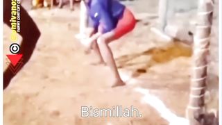 Tendangan penalti Nenek-nenek lucu,target meleset..????