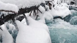 How I imagine the perfect snowy river should look ❄️