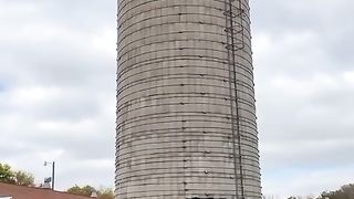 Eeee????????????????????