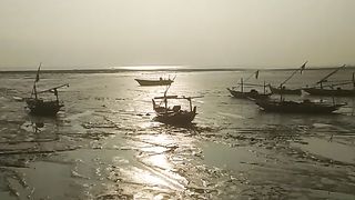 Pantai kenjeran surut