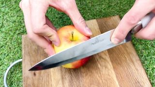 KNIFE is like a RAZOR in one minutes! Even cuts CHAINS! Great DIY !