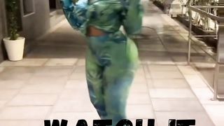 WATCH IT WIGGLE PART 3