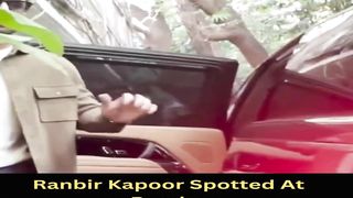 Ranbir Kapoor Spotted At Bandra #ranbirkapoor #shorts #short #trending #viral #bollywood #shortvideo