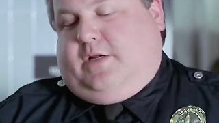 Don't laugh your stomach may blast, Pizza disappearing magically : Hilarious :)