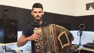 Another little tune played by Jeff Silva. Subscribe to my channel for more videos!