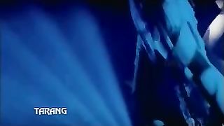 Aankho_Me_Suroor_Hai_Baato_Me_Guroor_Hai_-_Alisha(240p).