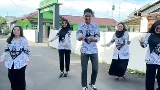 Terminator dance versi tari kreasi tradisional indonesia
