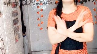 Pati Patni or Safai ???? #ishaash #patipatni #comedy-9Bb1Qf0ppzo-720p-1701271854.