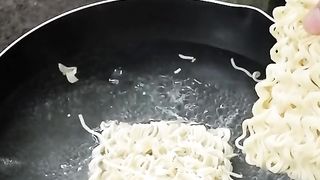 masak mi goyeng