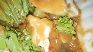 Acara ke enam makan bersama