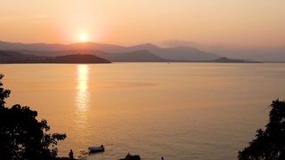 "Sapphire Serenity: Exploring the Calm of Pristine Waterscapes" 2