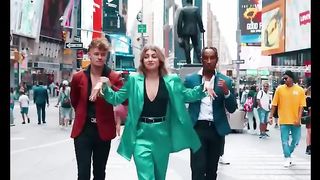 Stayin Alive dance