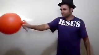 Esse é burro...