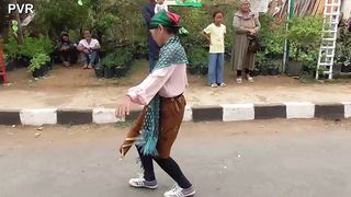 Nenek Pun Pandai Menari ( SUBSCRIBE )