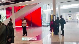 Pak Cricket Team Landed in Australia