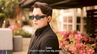 I fell in love with my bodyguard and he did this