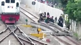 liukan si ular besi