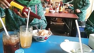 Makan bakso bersama ibu ibu pkk