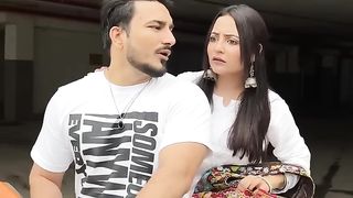 Zyada Saavdhaani bhi haanikarak hai???? #shorts #comedy #funny #couple #jahaann-g6TSIBHmN8A-720p-1701349652.