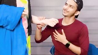 - #rehkan #love #reels #comedyreels #trending #reelsindia #funnyreels-e-suLLrUxTo-720p-1701266663.