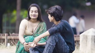 Owais Ki Aashiqui 3 | Helmet Kya Hota Hai | New Comedy Twist Prank | Meri Grilfriend Banogi