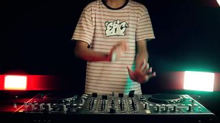 DJ POKEMON