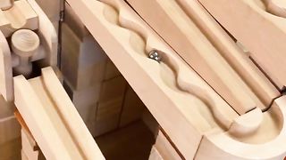 Wooden box balls great  short balls games 3
