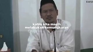 Sholat vs Maksiat