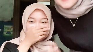 girl viral