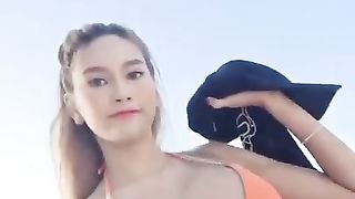 Beach beautiful  girl dance