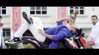 Palat Tera Hero Idhar Hai (Full Video)