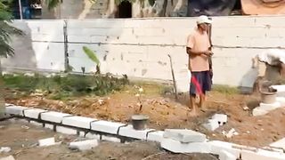 Proses pembuatan kolam beton