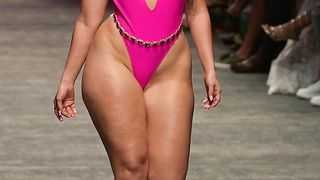 Marissa Dubois in Pretty Pink #MIAMI #miamiswimweek2023
