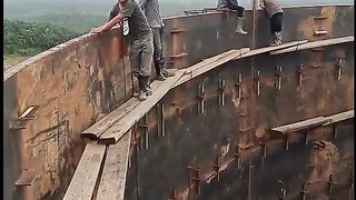 Extreme work no safety